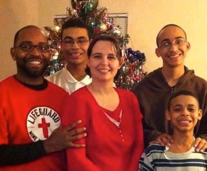 Senior Tyrell Thomas (top right) poses with his family.