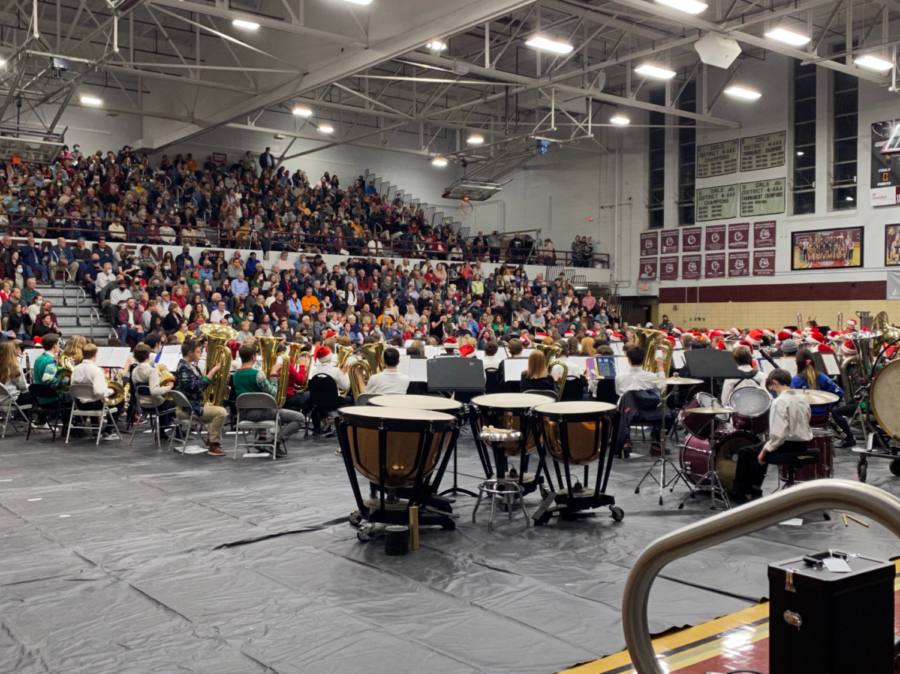Beardens band performs with WVMS 8th graders at Friday nights holiday concert in the gym.