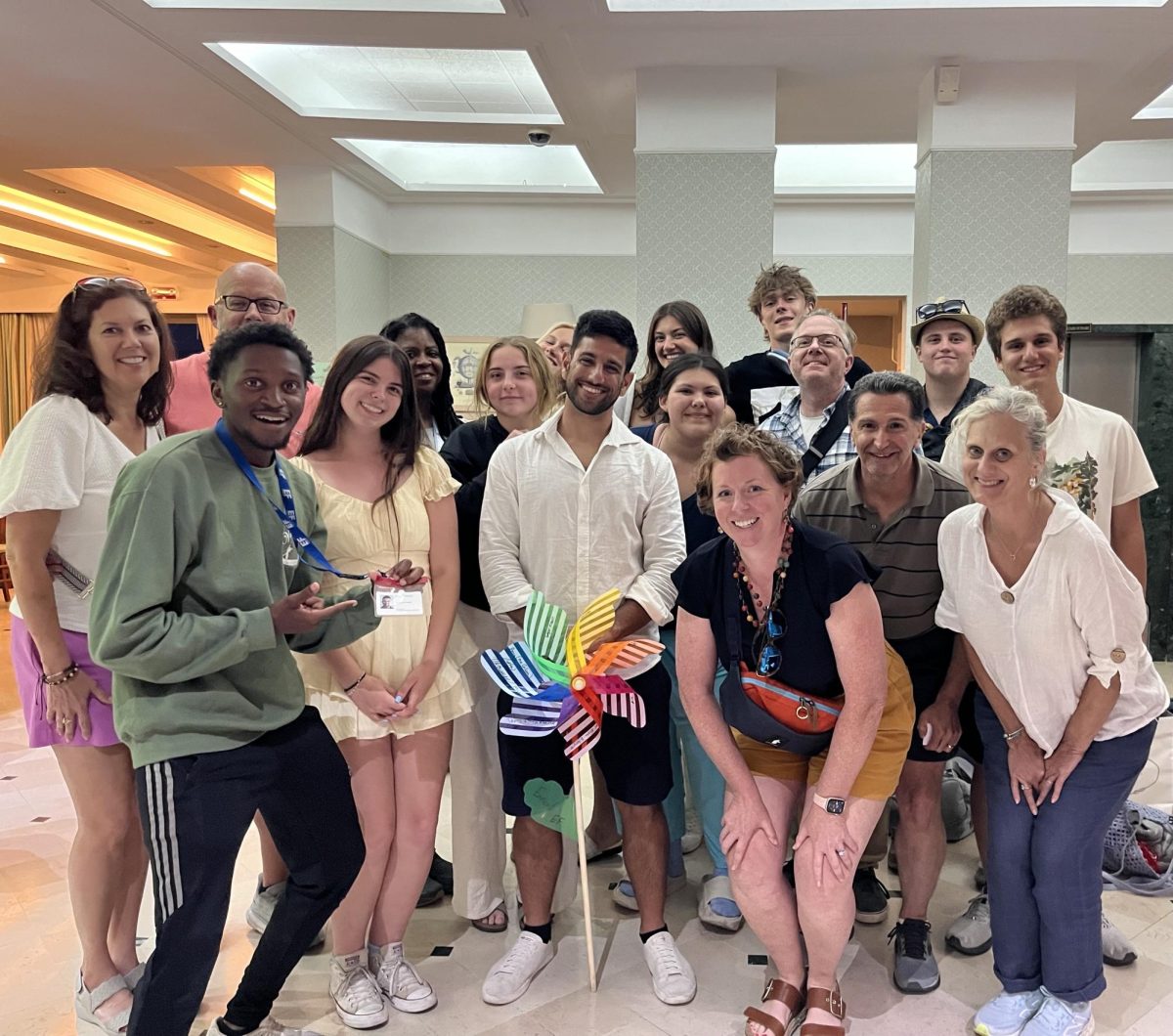 Bearden students and families pose with Mrs. Anna Graham on their trip to Italy this summer.